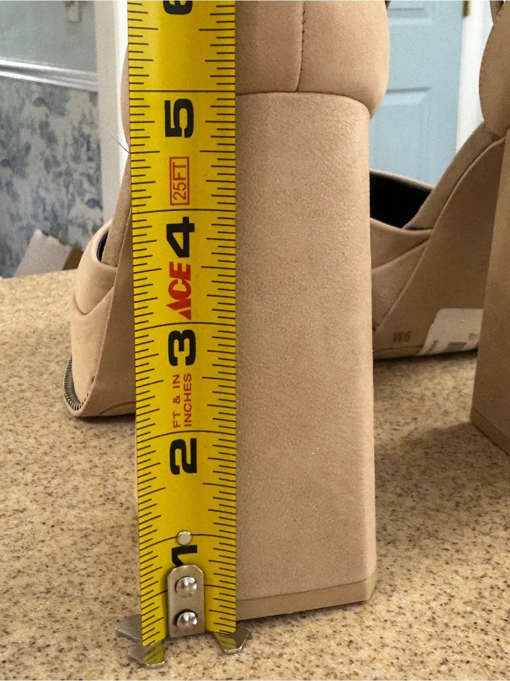 Gianni Bini Otten Spanish Sand ankle strap platform pumps 9 New Suede Fabric Zip